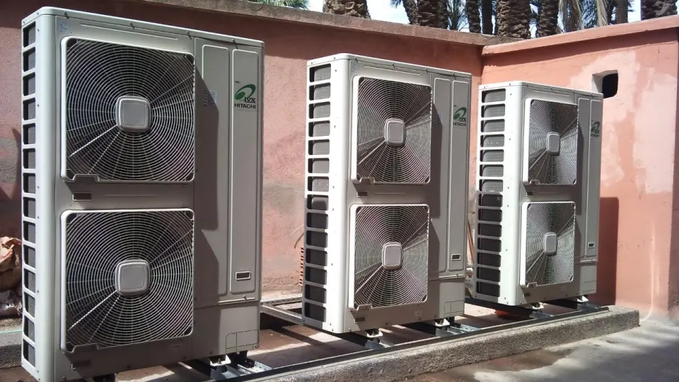 Air conditioning outdoor units installed on a rooftop terrace by Kabil Clim